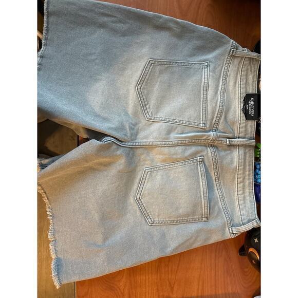 Simply Vera Wang shorts size 10 NWT - Picture 2 of 2